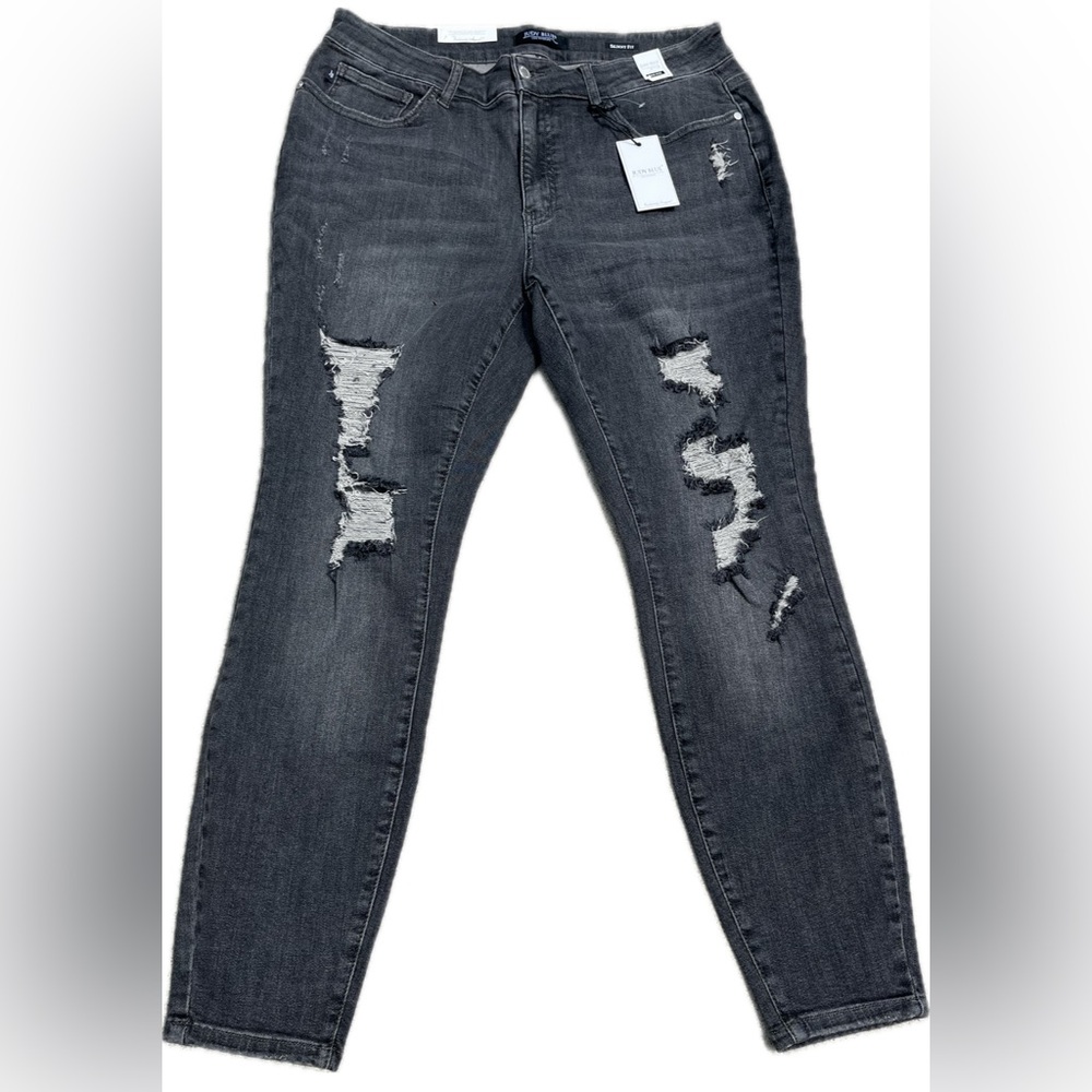 NEW Judy Blue Gray NWT Skinny Distressed Jeans Stretchy Mid Rise Plus 16W